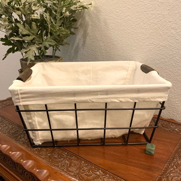 🖤 NEW RAE DUNN "STUFF" MULTIPURPOSE FARMHOUSE RUSTIC CLOTH LINED MEDIUM METAL - Picture 5 of 8